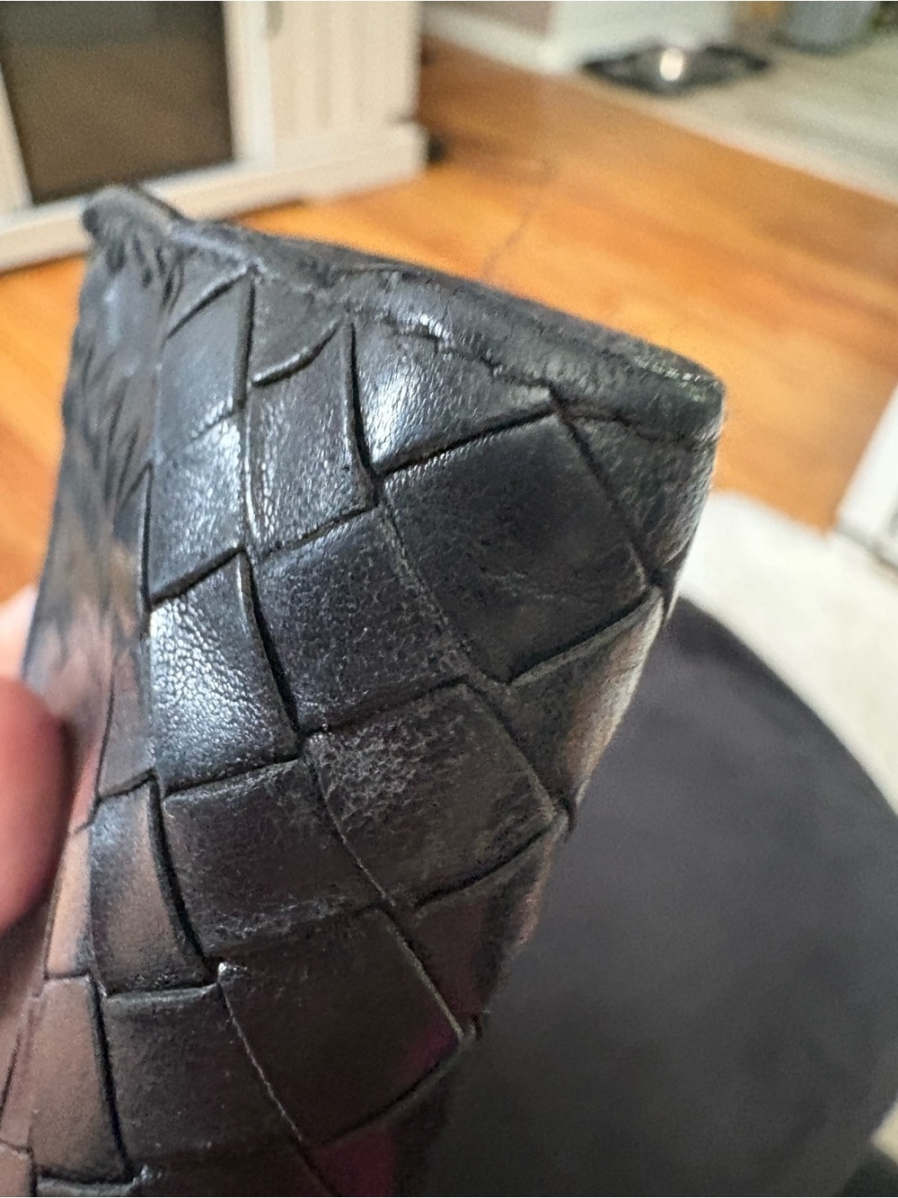 Bottega Veneta Black Embossed Leather wallet with chain - Picture 11 of 17